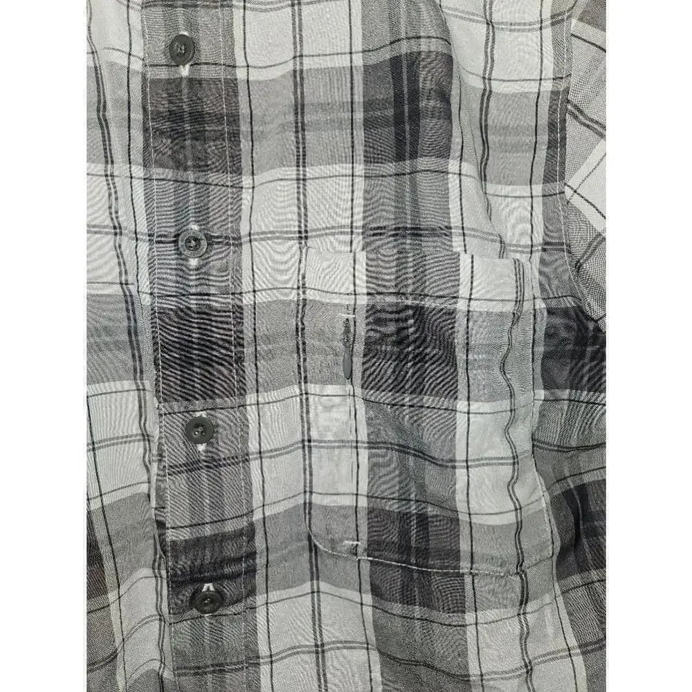 The North Face Gray Plaid Short Sleeve Button Up Shirt Men's Small Preppy